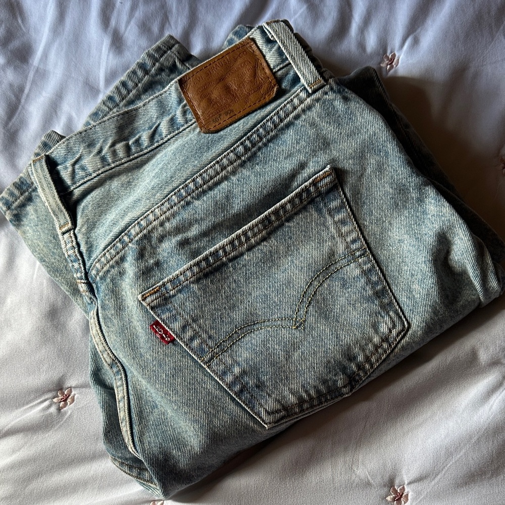 Levi's Classic Light Blue Straight Jeans